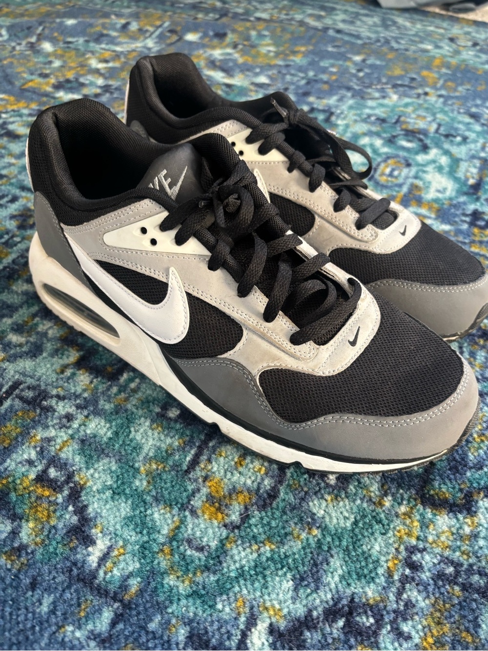 Nike Black, Gray & White Runner Sneakers